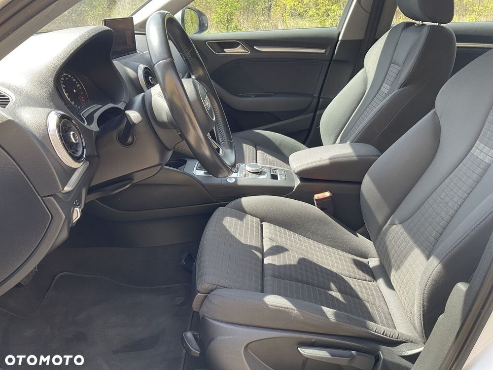 Audi A3 Sportback - 19