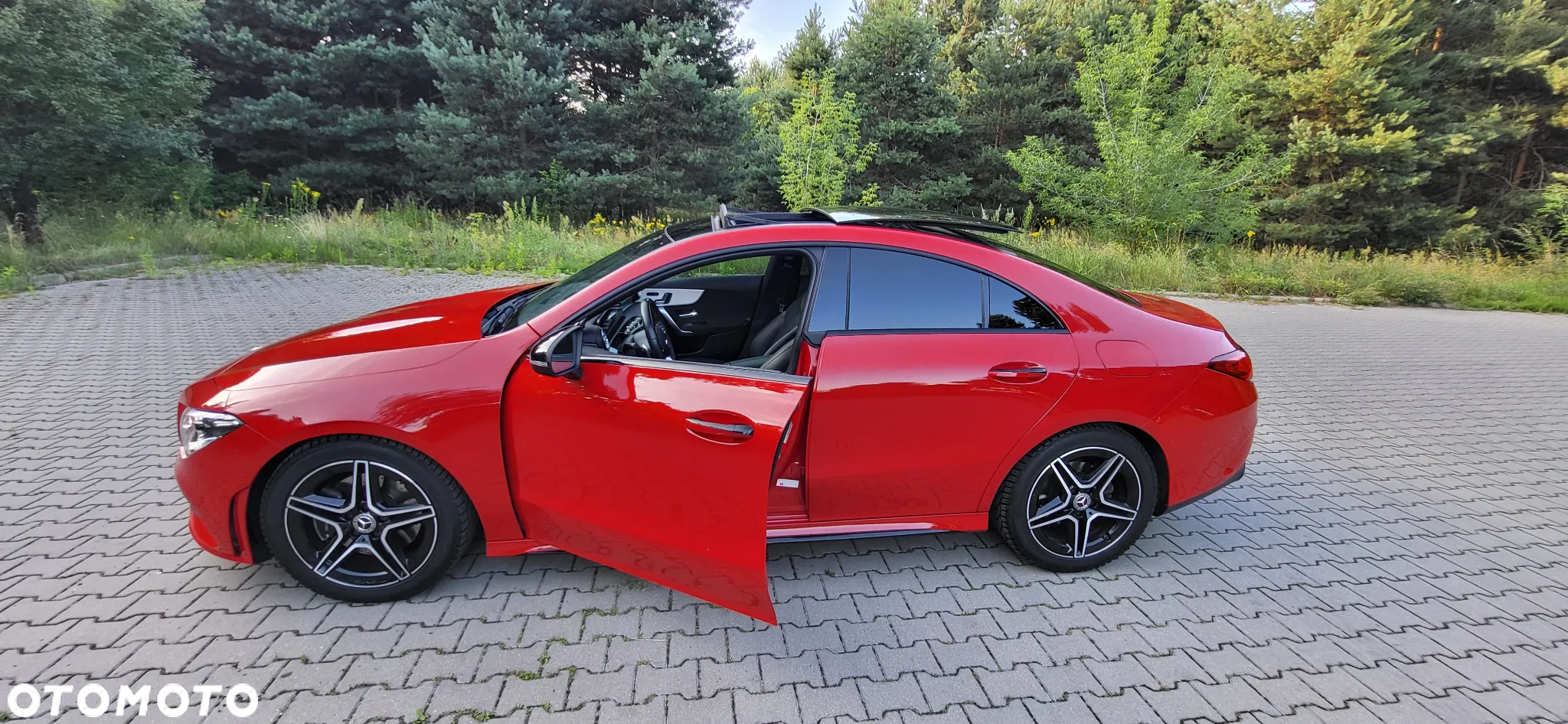 Mercedes-Benz CLA 220 4-Matic AMG Line 7G-DCT - 17