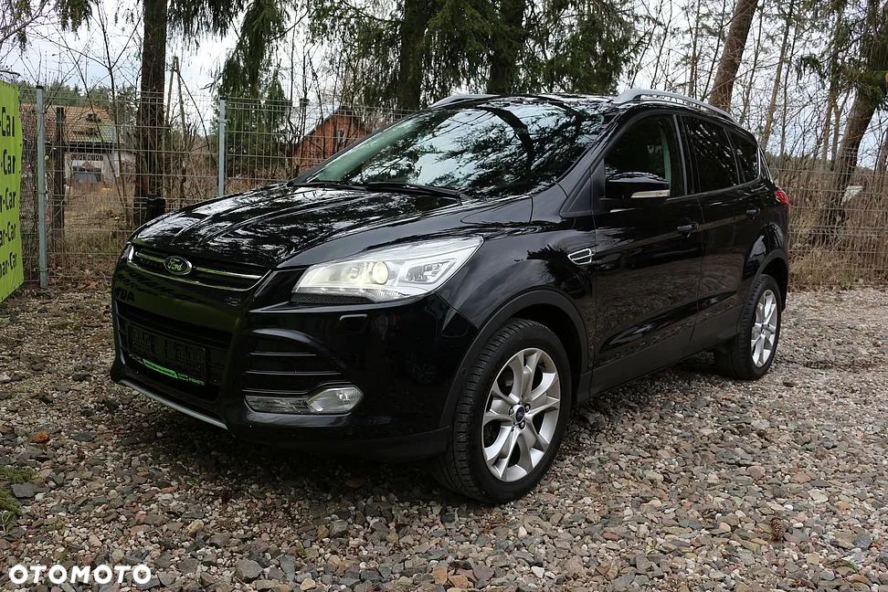 Ford Kuga 1.6 EcoBoost 2x4 Titanium - 4