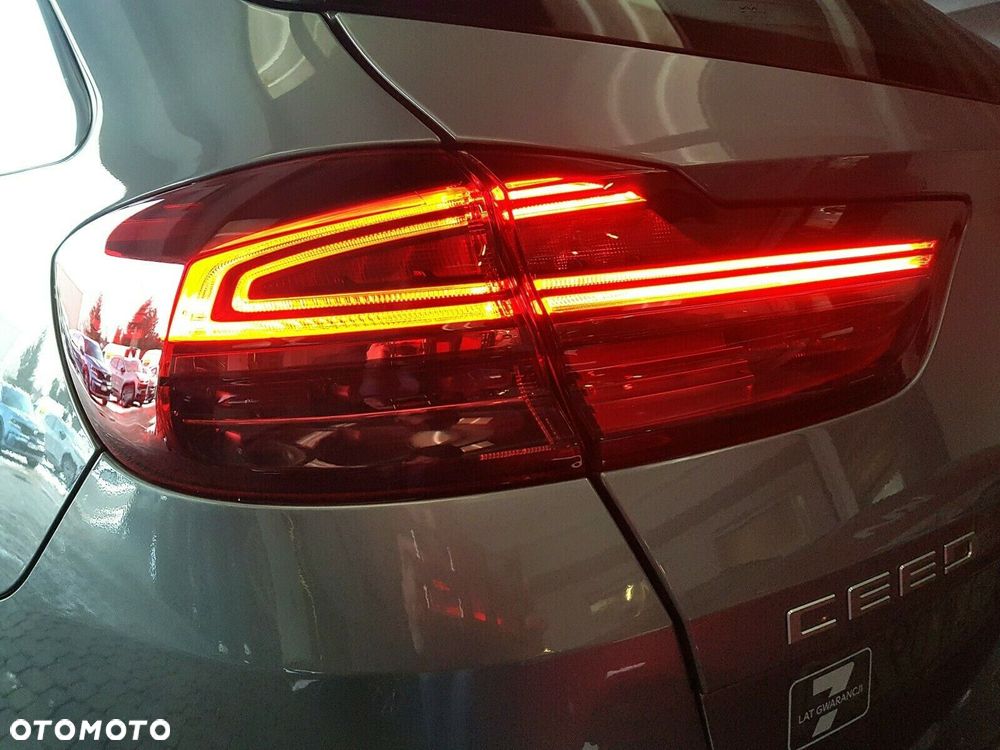 Kia Ceed 1.5 T-GDI M DCT - 8