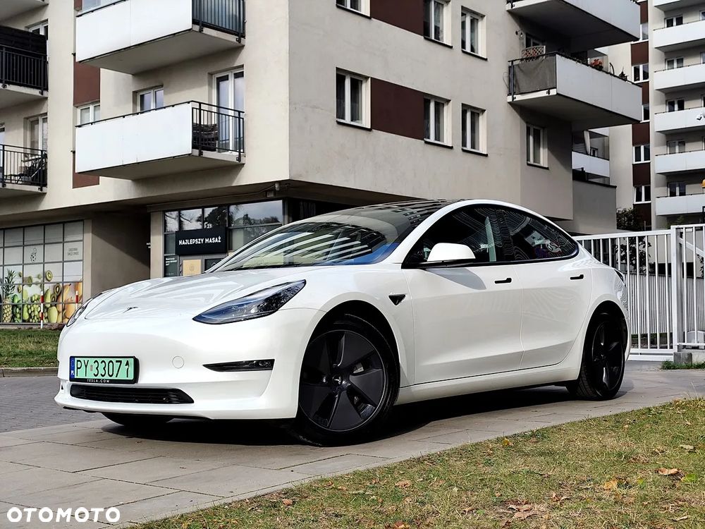 Tesla Model 3 - 2