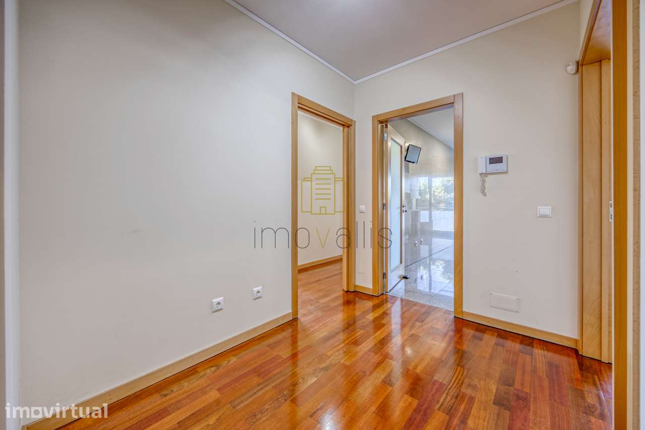 T2 com vista mar, a 150 metros da Praia da Agudela — Lavra, Matosinhos - Grande imagem: 3/25