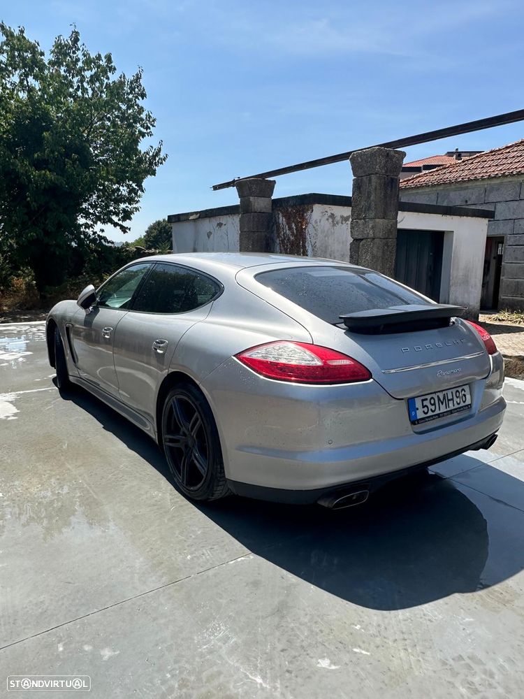 Porsche Panamera 3.0 V6 - 3