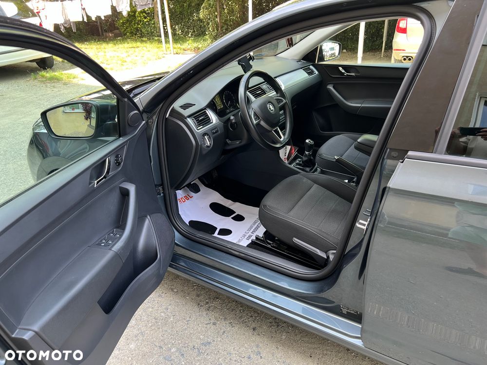 Skoda RAPID 1.2 Active - 18