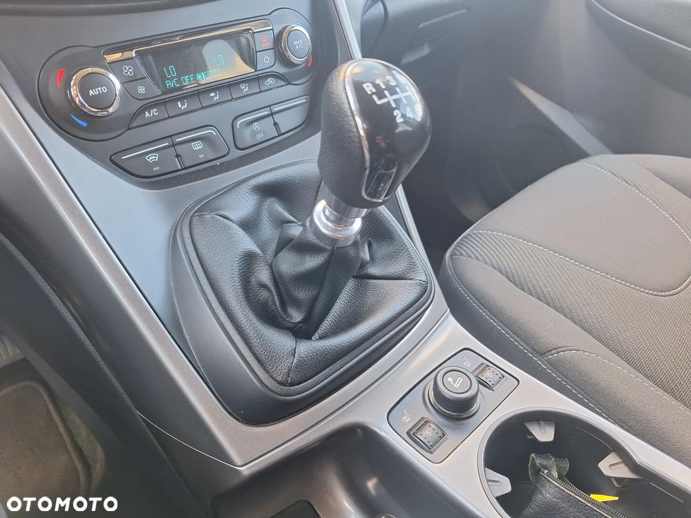 Ford Kuga - 20