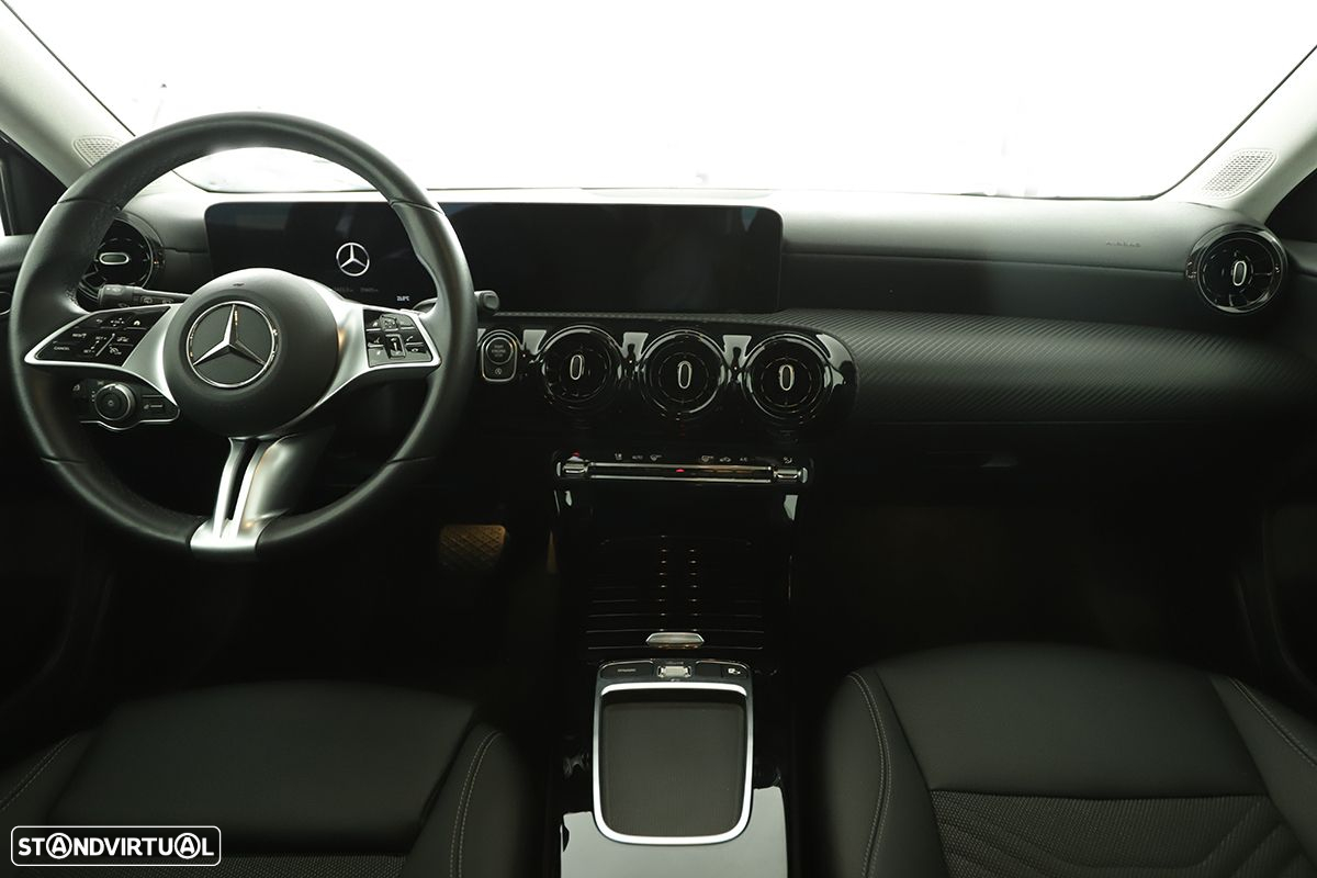Mercedes-Benz A 200 Standard - 8