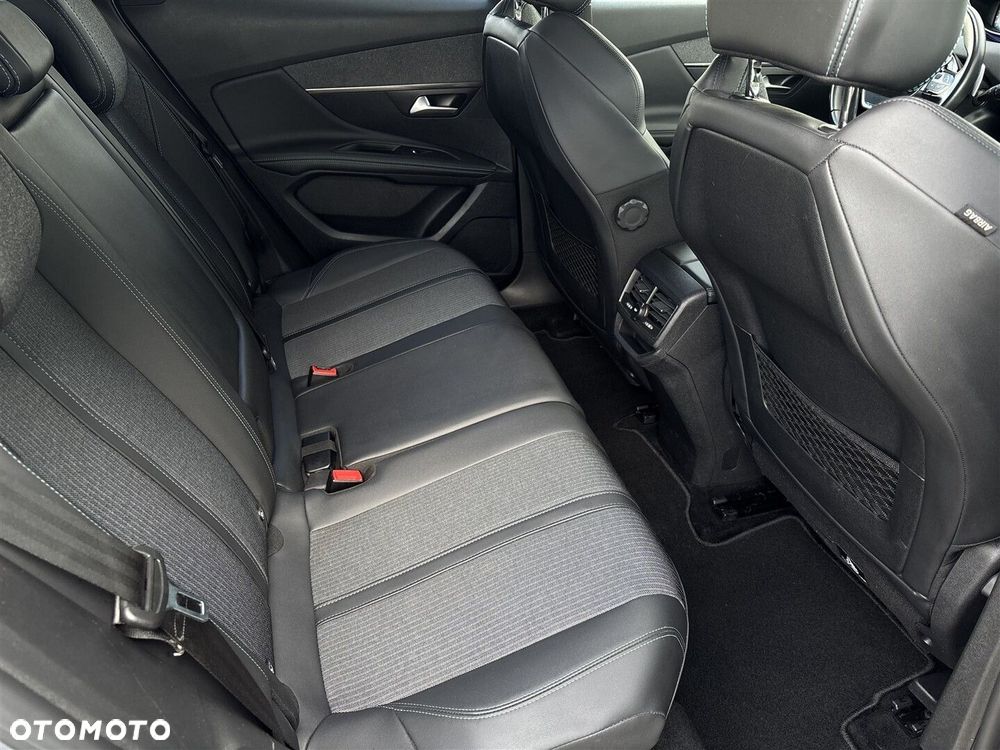Peugeot 3008 1.5 BlueHDi Allure Pack S&S EAT8 - 9