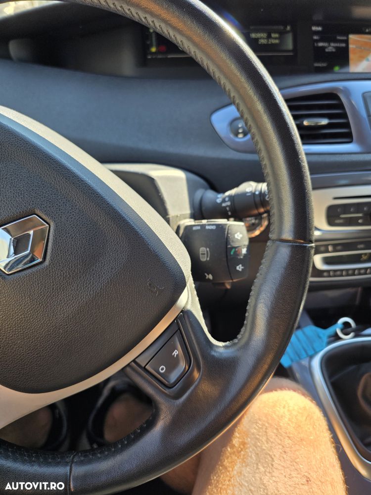 RENAULT Scenic 2014 — imagine 24