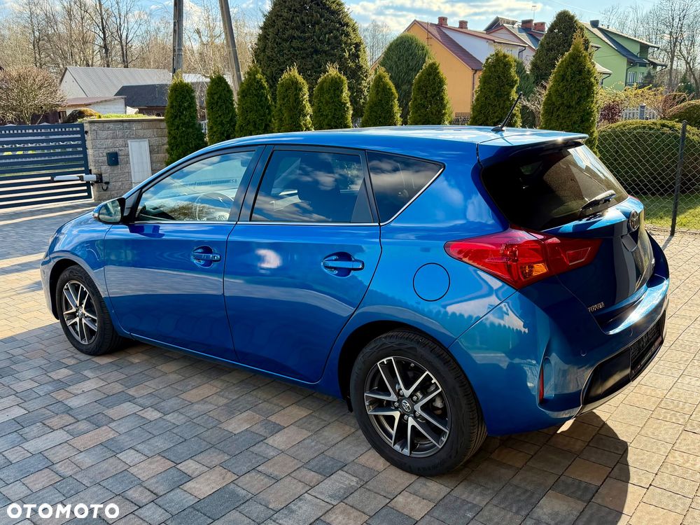 Toyota Auris 1.6 Premium Start - 4
