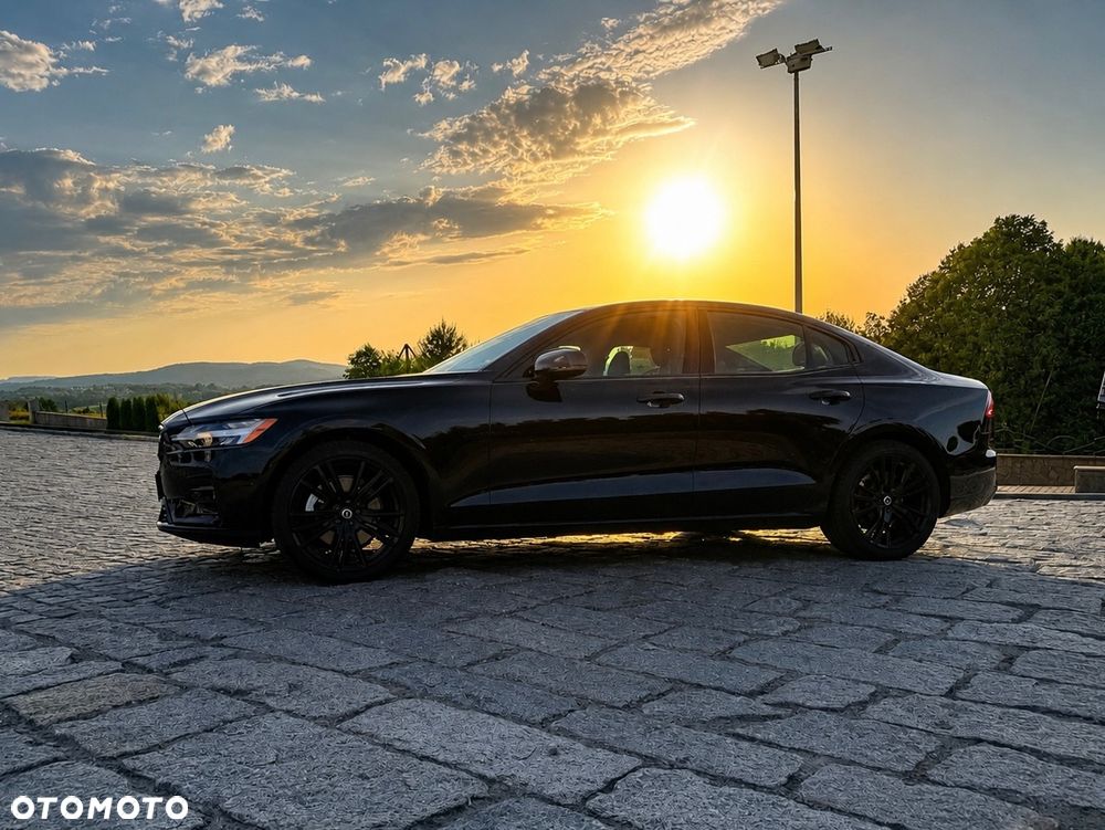 Volvo S60 B5 B AWD Plus Dark - 1