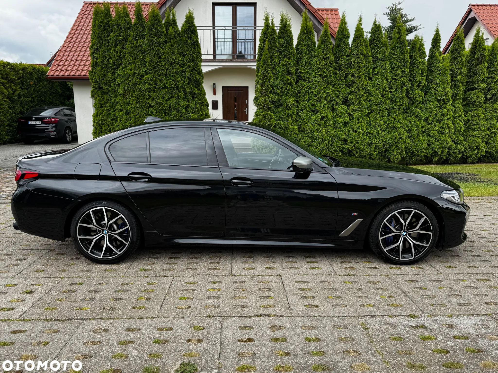 BMW Seria 5 M550i xDrive sport - 5