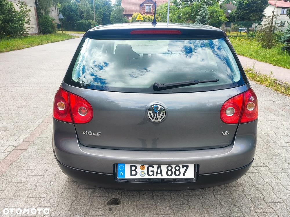Volkswagen Golf 1.6 Edition - 16