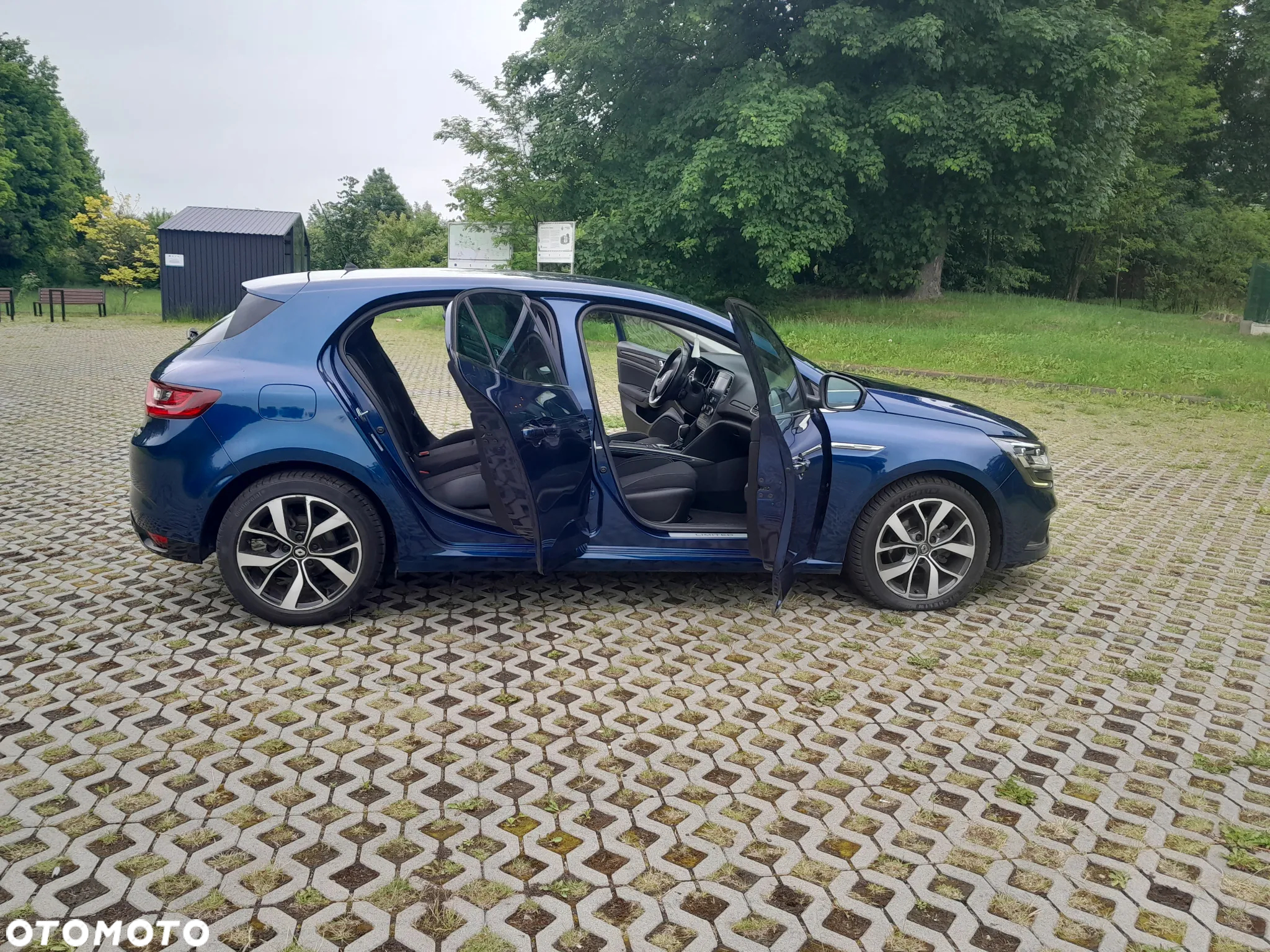 Renault Megane 1.5 dCi Limited EDC - 14
