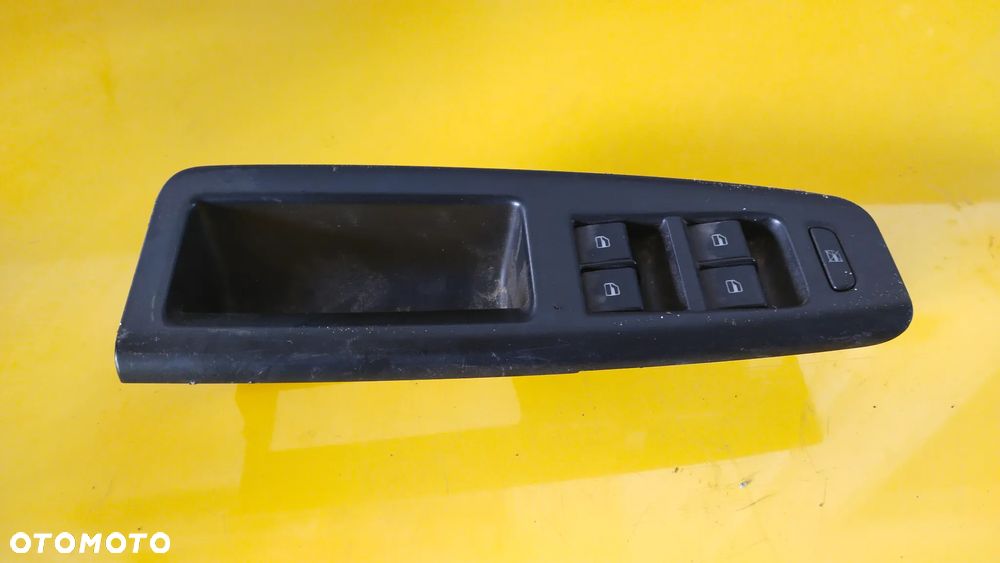VW POLO  WŁĄCZNIK SZYB  6Q1867171E - 1