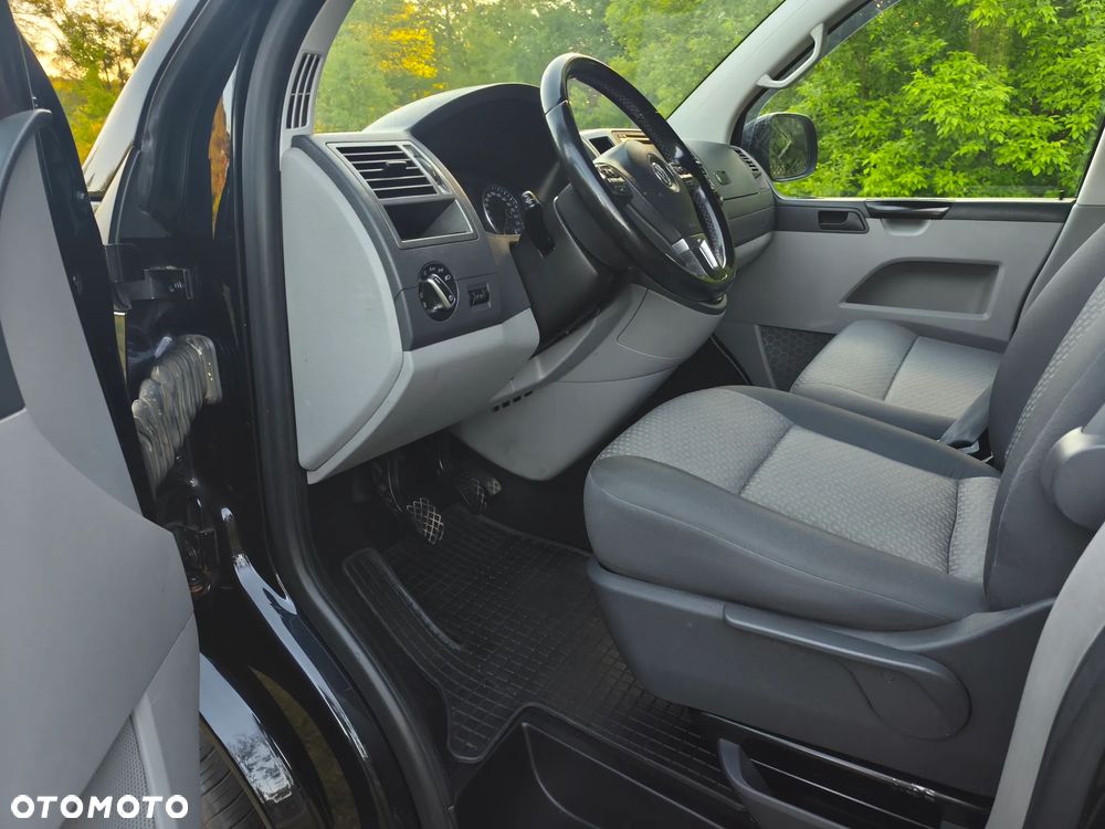 Volkswagen Transporter - 18