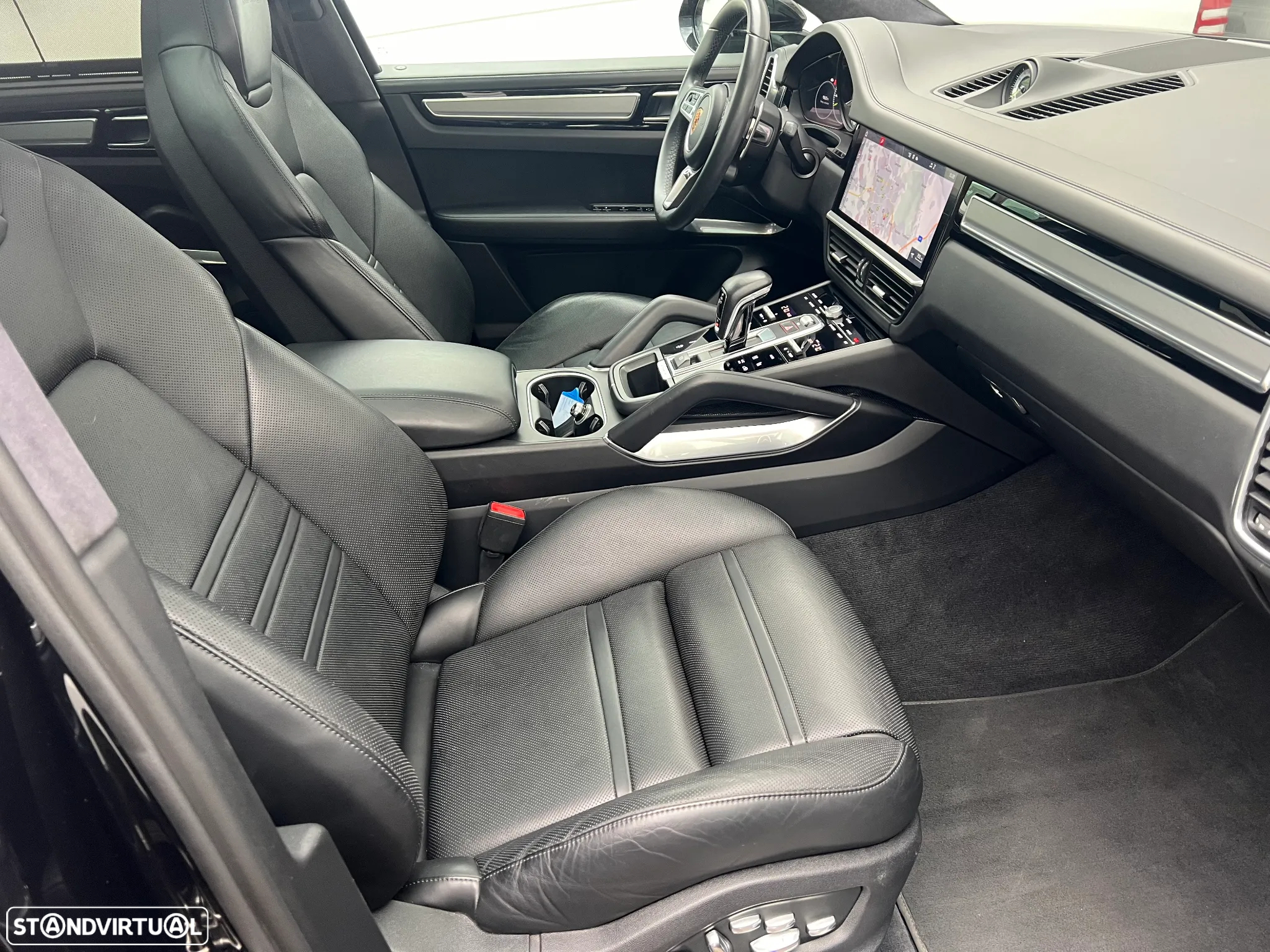 Porsche Cayenne Coupé Turbo S E-Hybrid - 22
