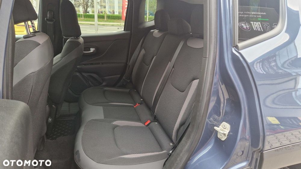 Jeep Renegade - 14