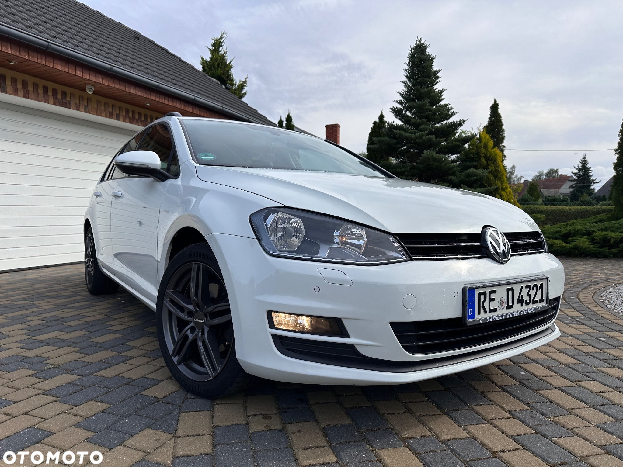 Volkswagen Golf - 11