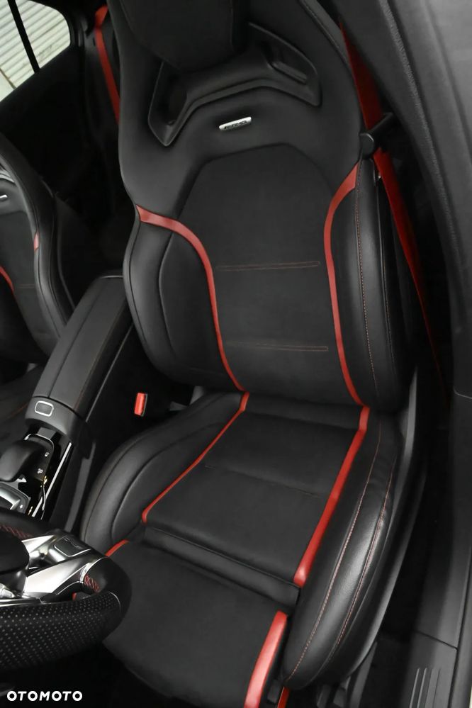 Mercedes-Benz Klasa A 35 AMG 4-Matic 7G-DCT - 27