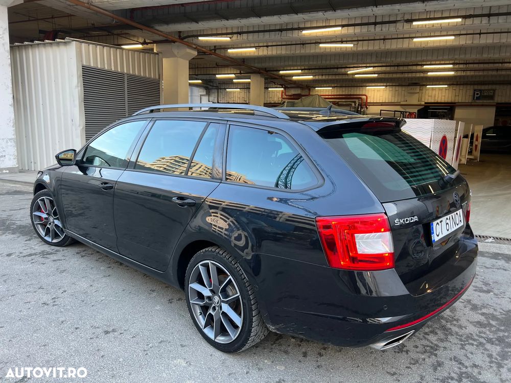 Skoda Octavia 2.0 TDI DSG RS - 12