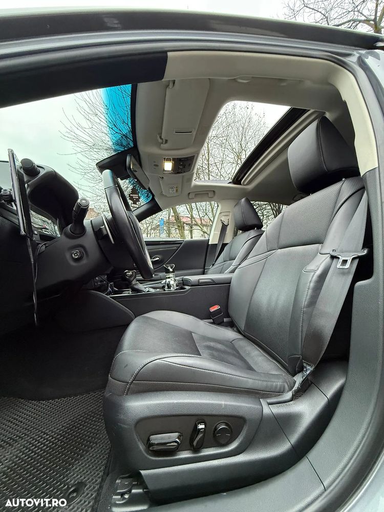 Lexus Seria ES 300h Business Edition - 4