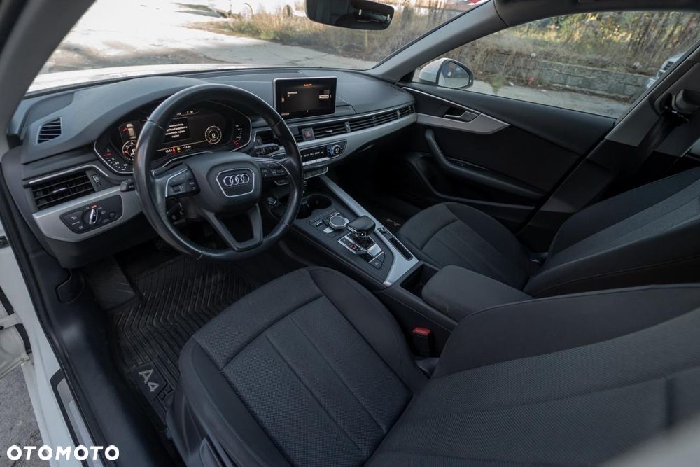 Audi A4 Avant 2.0 TDI S tronic - 32