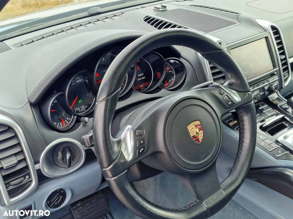 Porsche Cayenne 3.0TD TipTronic - 8