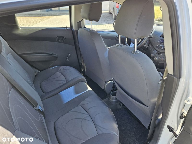 Chevrolet Spark 1.0 LS+ Design - 8