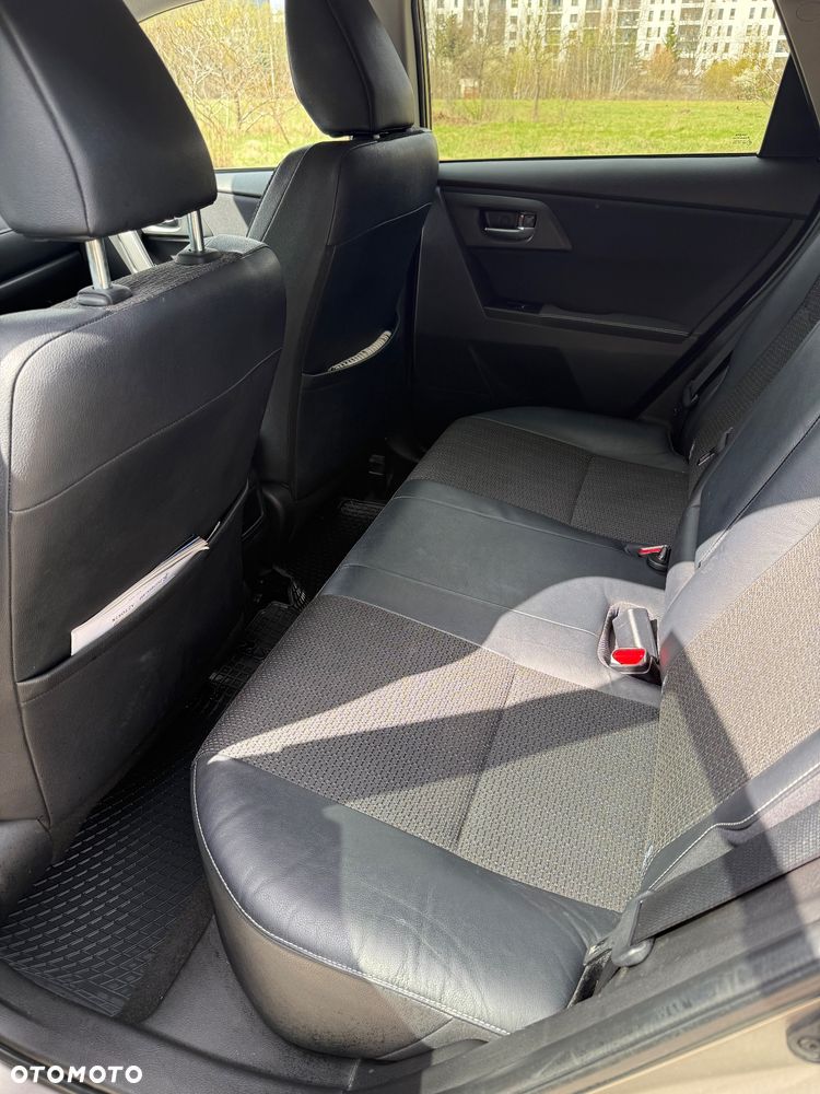 Toyota Auris 1.6 Prestige - 7