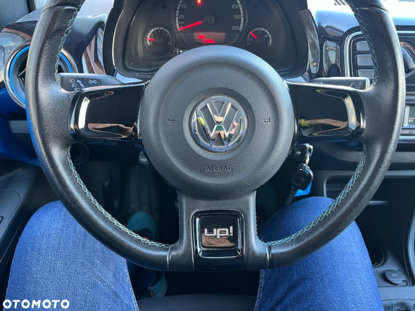 Volkswagen up! 1.0 street - 12