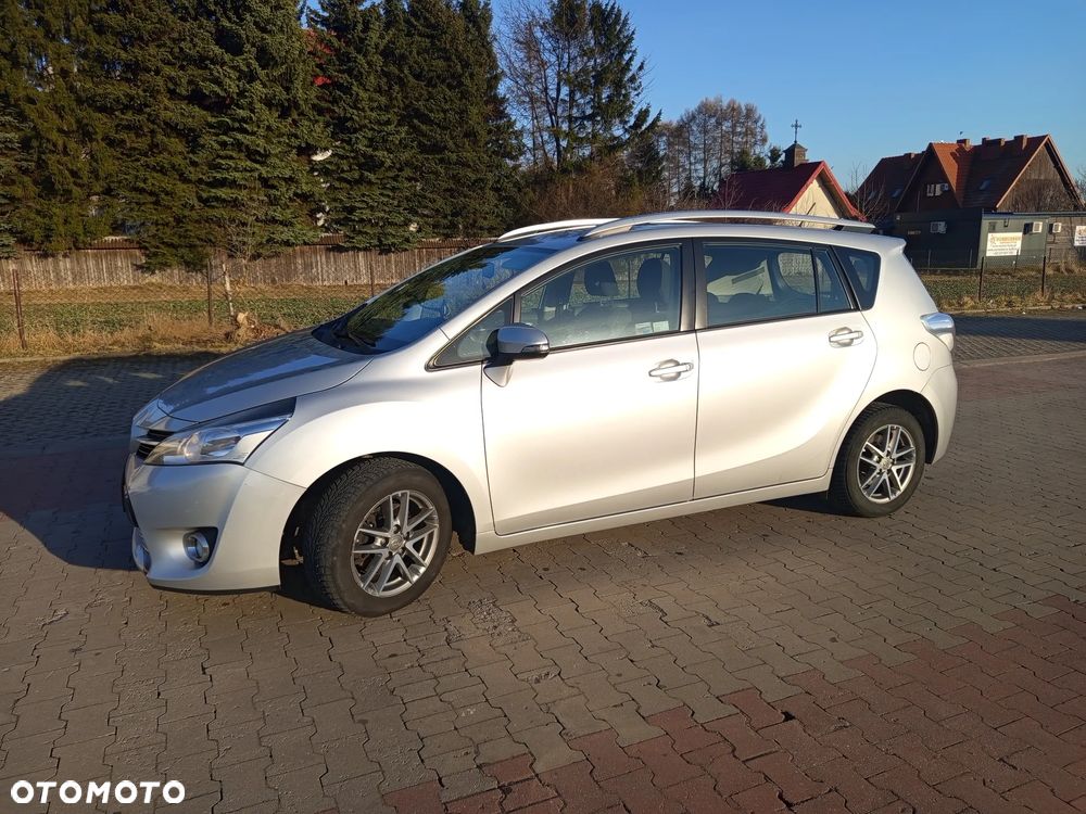 Toyota Verso 1.6 D-4D Active - 11