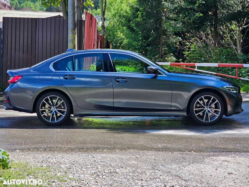 BMW Seria 3 330i Aut. Sport Line - 7
