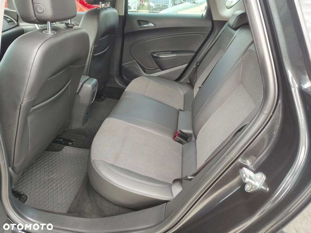 Opel Astra - 16