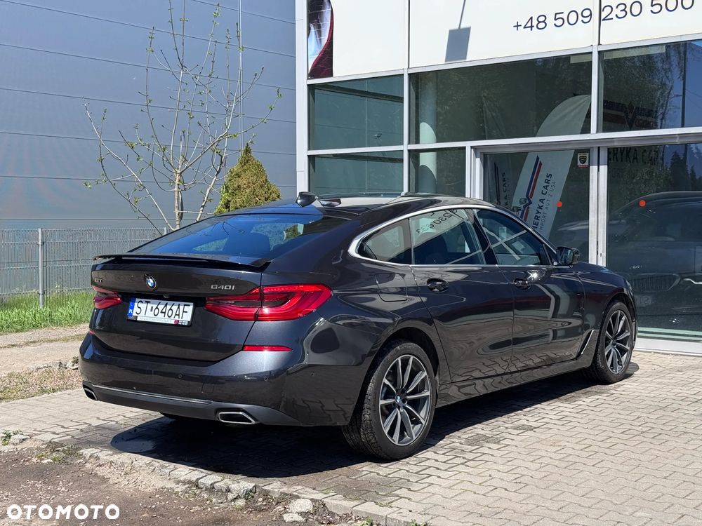 BMW 6GT - 7