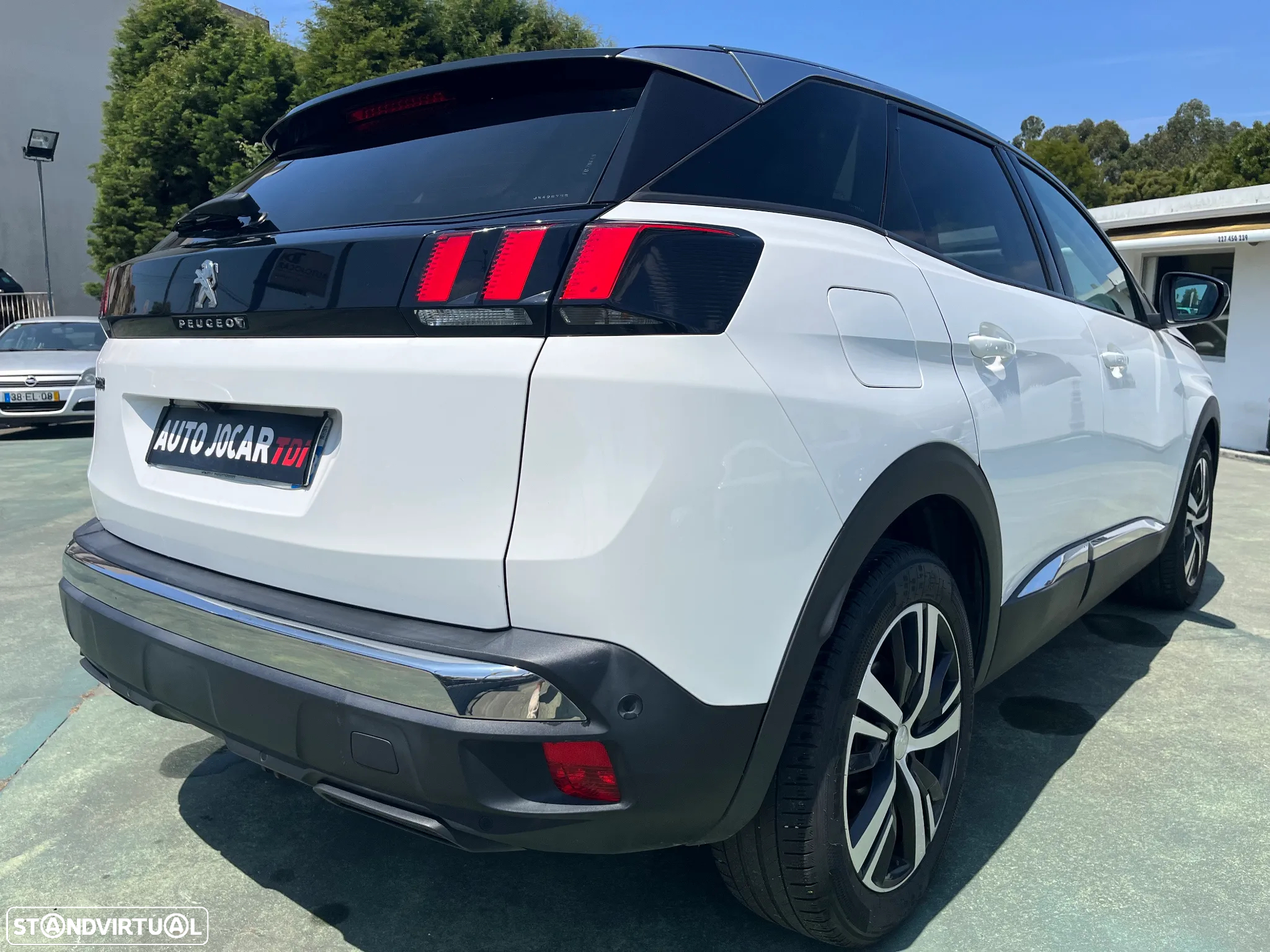 Peugeot 3008 1.2 PureTech Allure EAT6 - 10