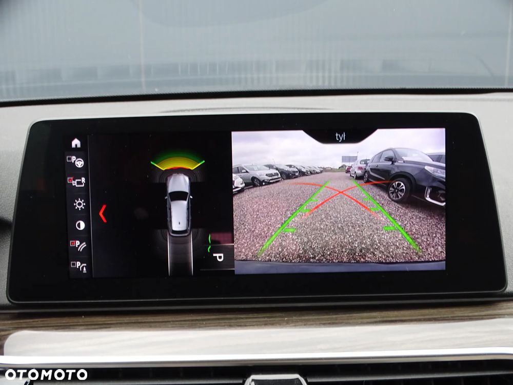 BMW Seria 5 530d xDrive M Sport sport - 25