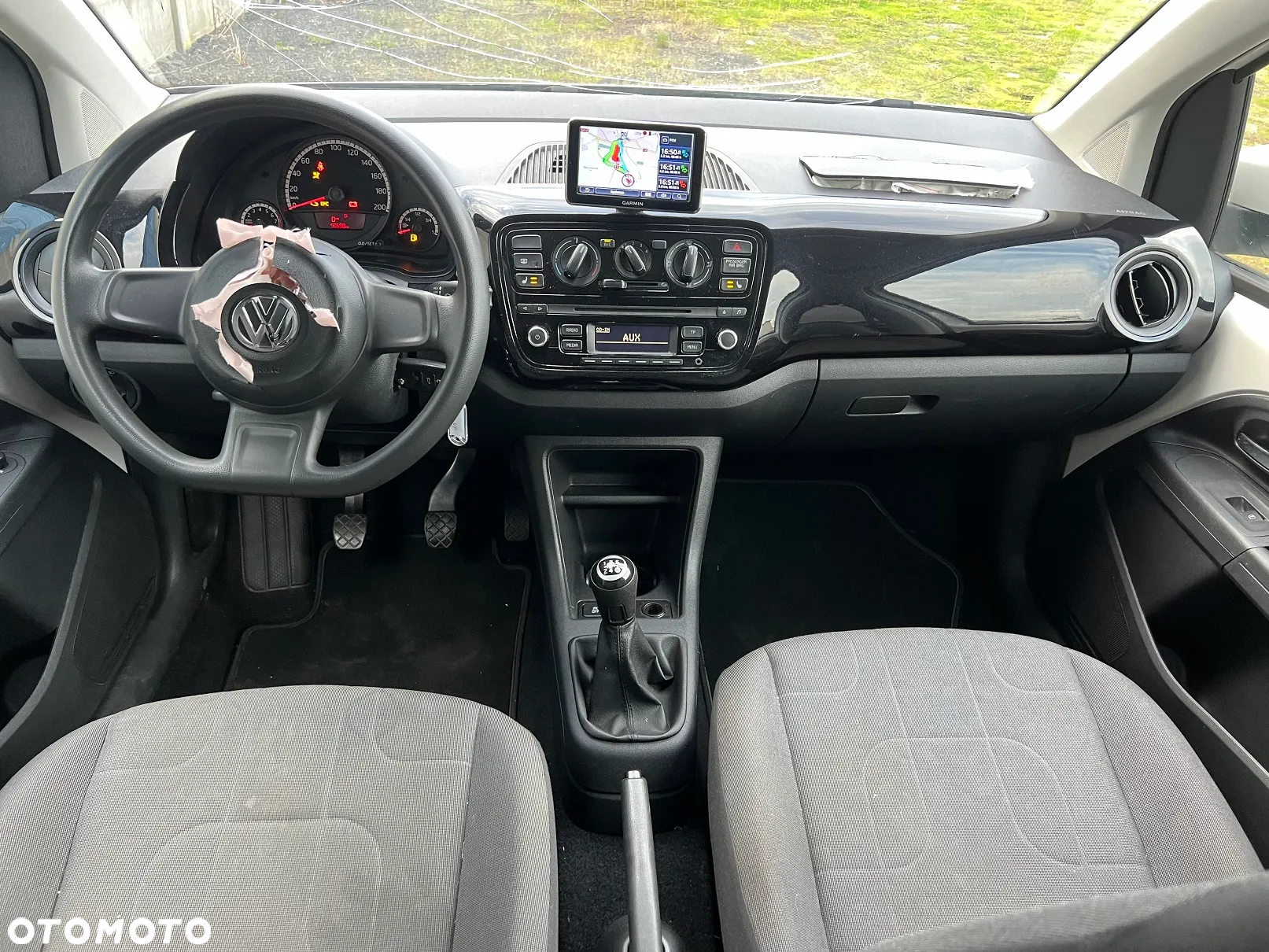 Volkswagen up! (BlueMotion Technology) move - 26