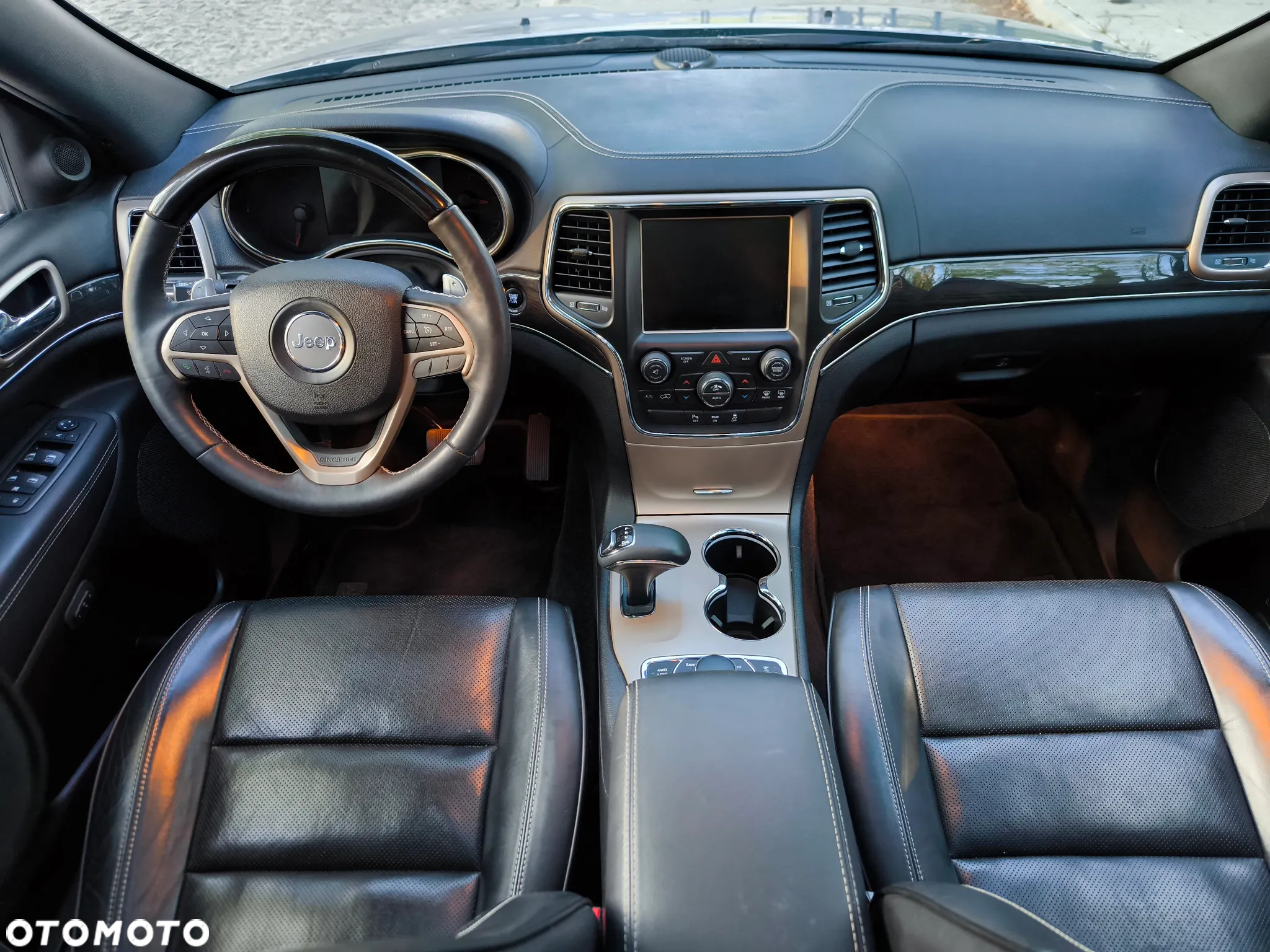 Jeep Grand Cherokee 3.6 V6 Overland - 12
