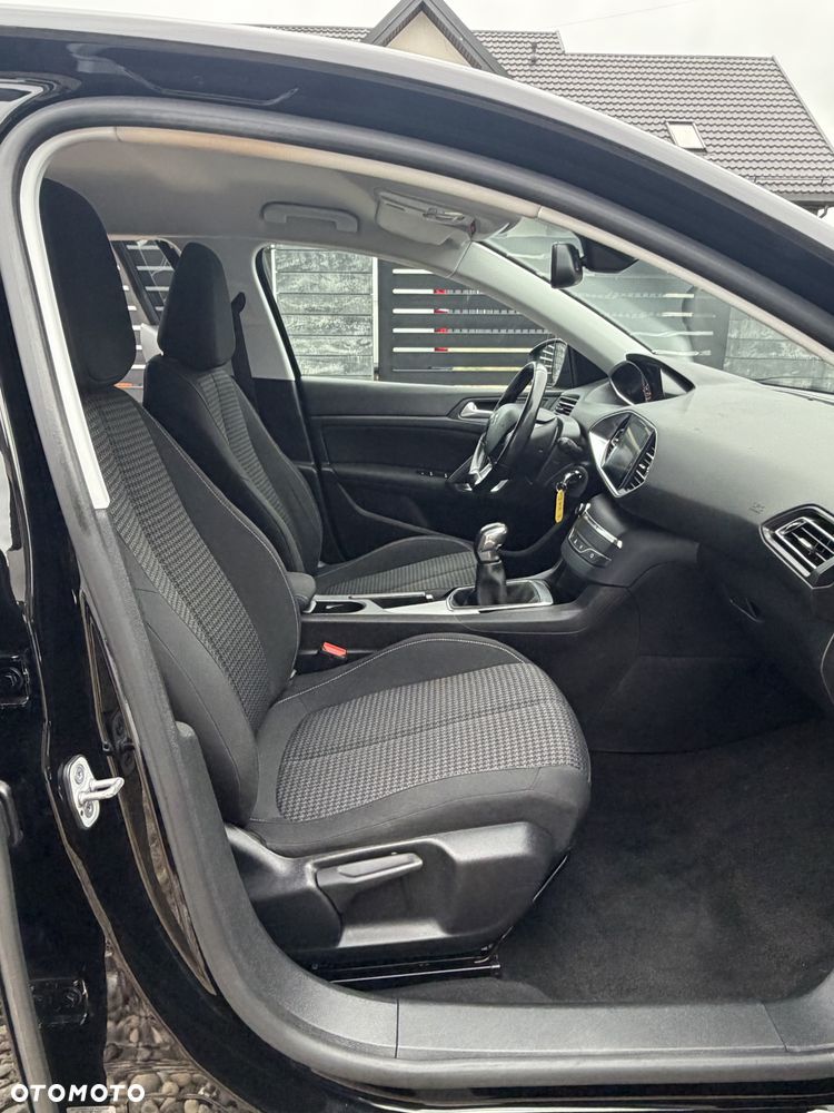 Peugeot 308 - 6