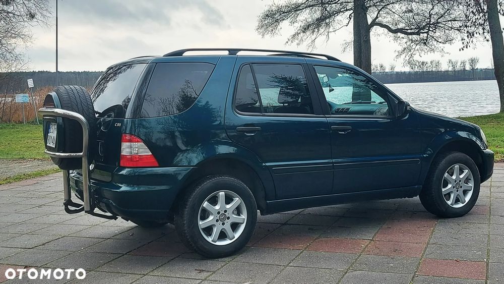 Mercedes-Benz ML - 25