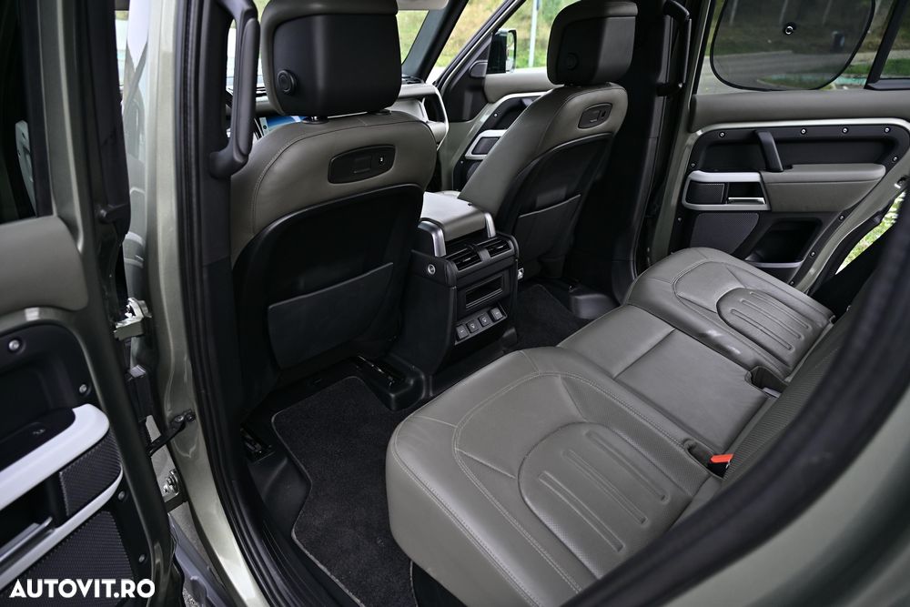 Land Rover Defender 110 3.0 D250 MHEV - 22