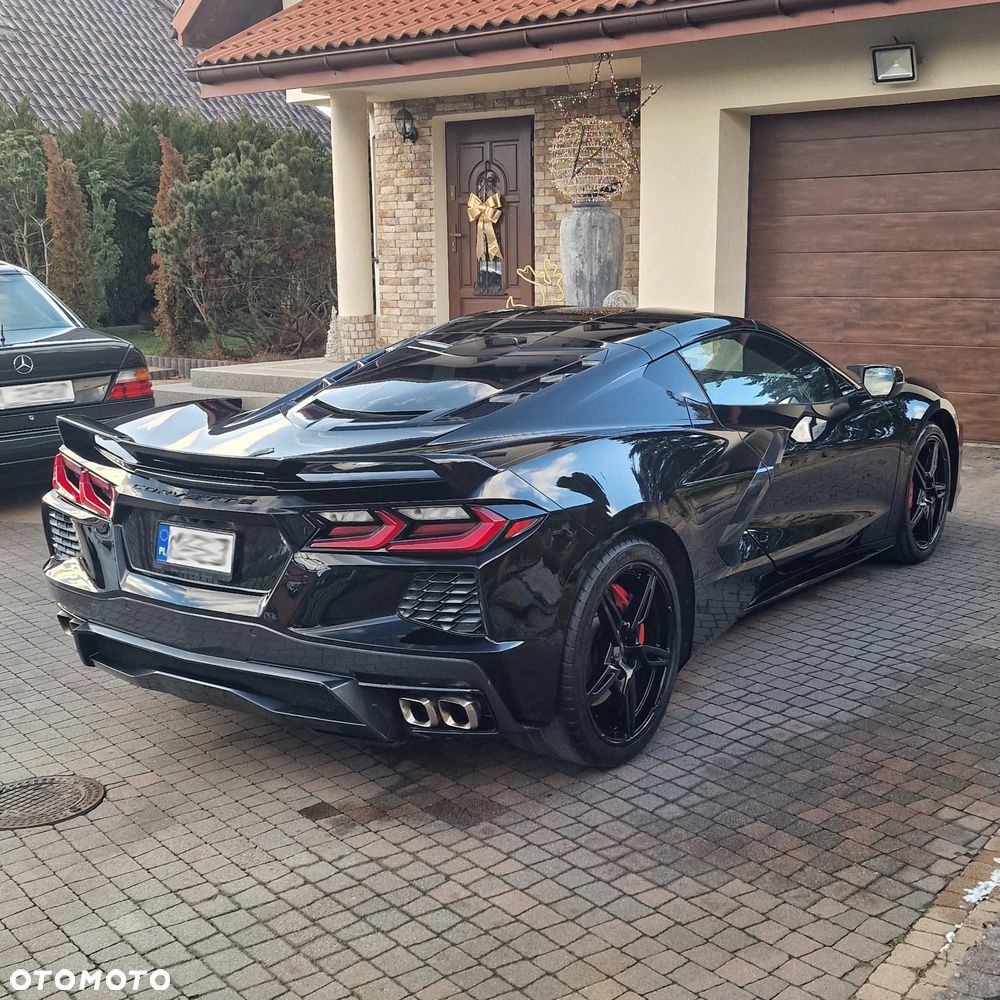 Chevrolet Corvette - 4