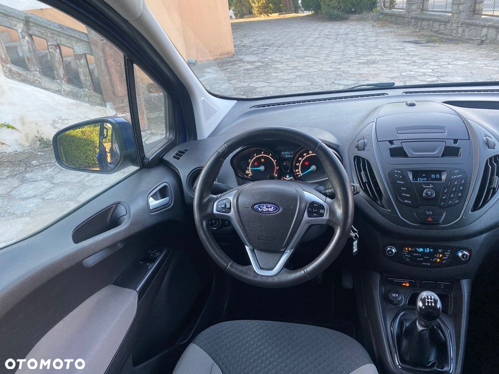 Ford Tourneo Courier 1.0 EcoBoost S&S Ambiente - 10