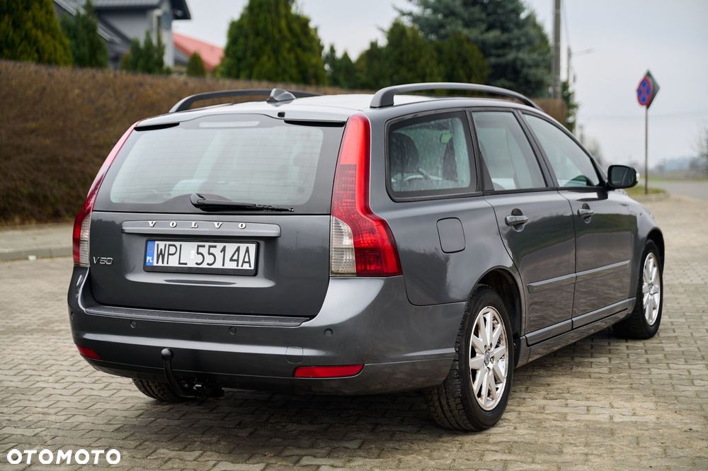 Volvo V50 2.0D DPF Momentum - 10