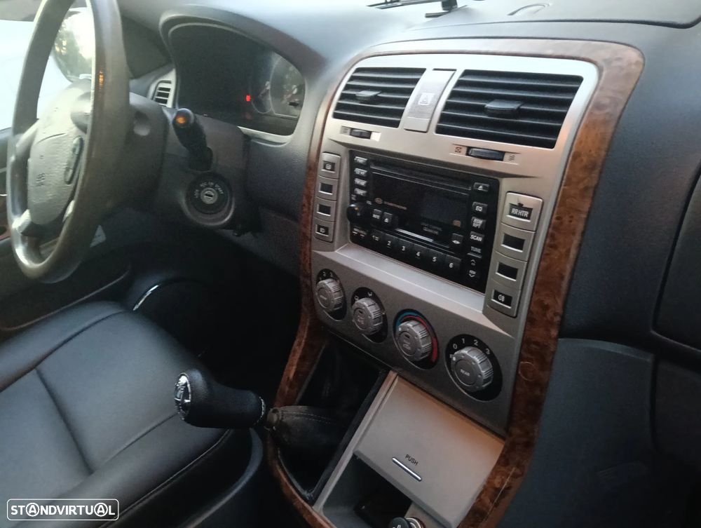 Kia Carnival 2.9 CRDi EX Top - 7