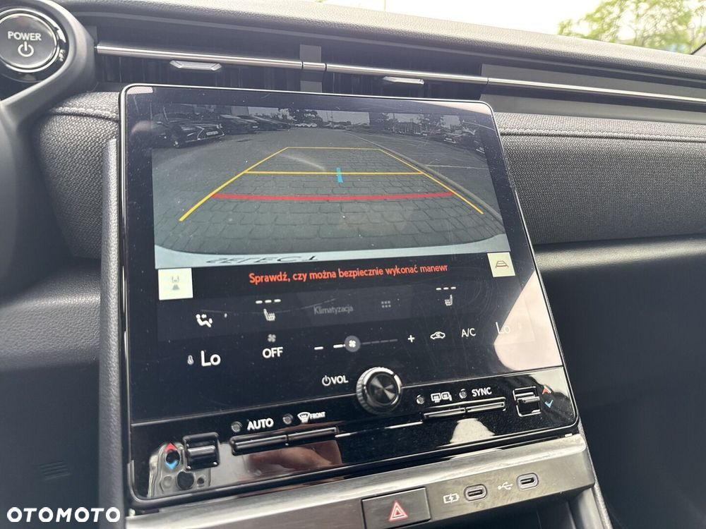 Lexus LBX 1.5 Hybrid - 21