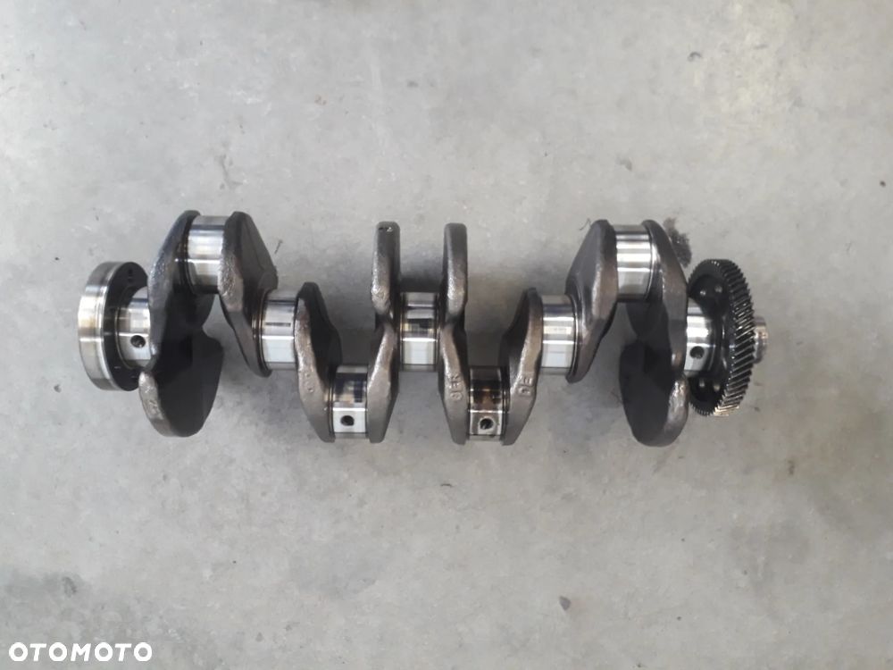 wał korbowy Passat b6 2.0 tdi BMR - 1