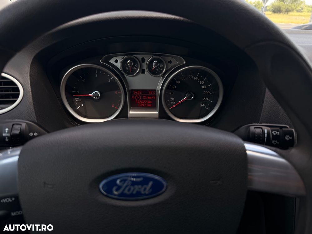 Ford Focus 1.6 TDCI DPF Titanium - 7
