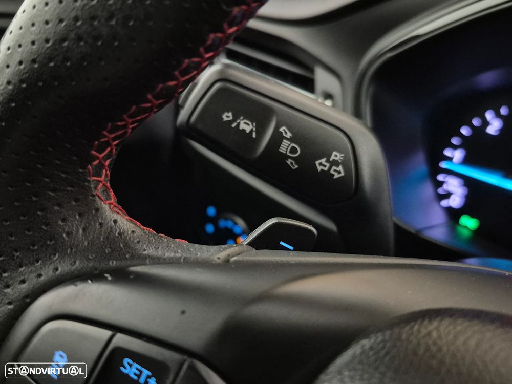 Ford Focus 1.5 TDCi ECOBlue ST-Line X Aut. - 23