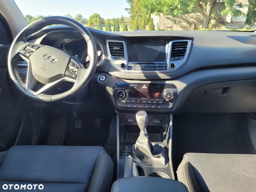 Hyundai Tucson 1.7 CRDI BlueDrive Comfort 2WD - 14